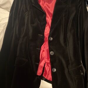 Chic Black Velvet Blazer with Pink Lining